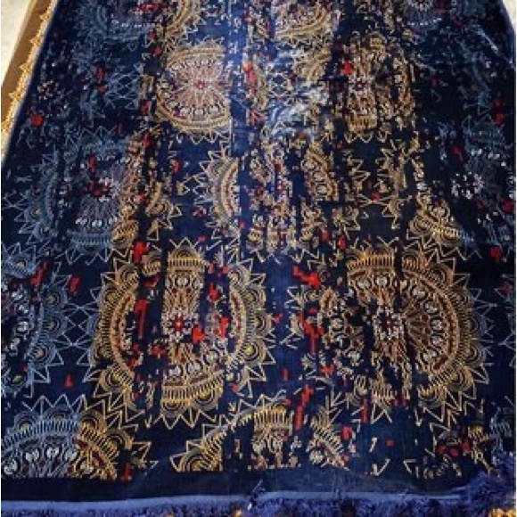 Living Room Brand New Carpet - Picture 1 of 3